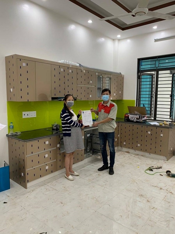 bàn giao tủ bếp khách nam định