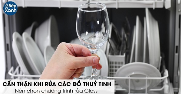 luu-y-khi-rua-do-thuy-tinh-may-rua-bat